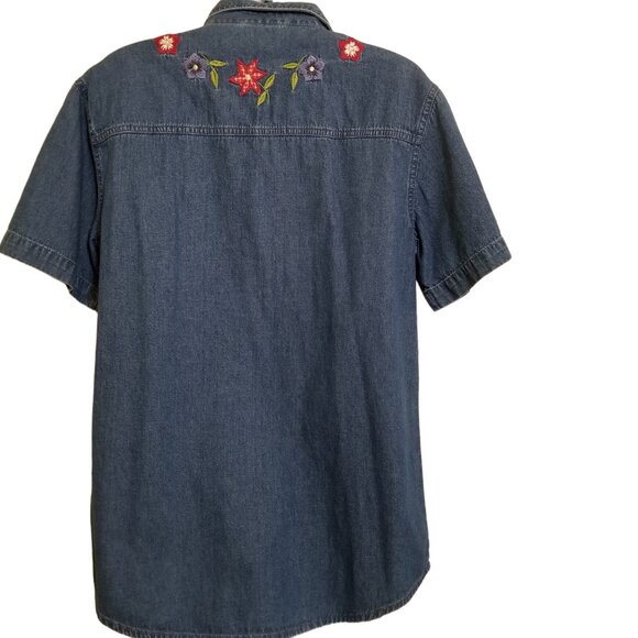 Vintage Womens Shirt Button Up Blouse Medium Denim Embroidered Flowers - Picture 4 of 10